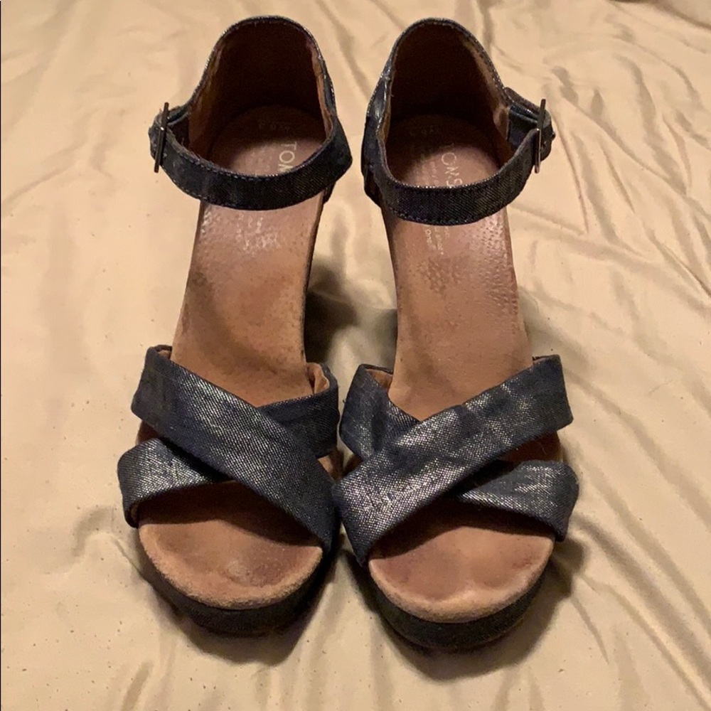 Toms sandals